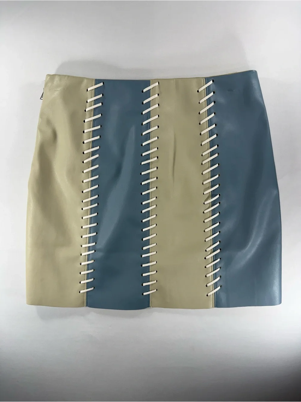 Colorblock Faux Leather Whipstitch Mini Skirt | Y2K | Small